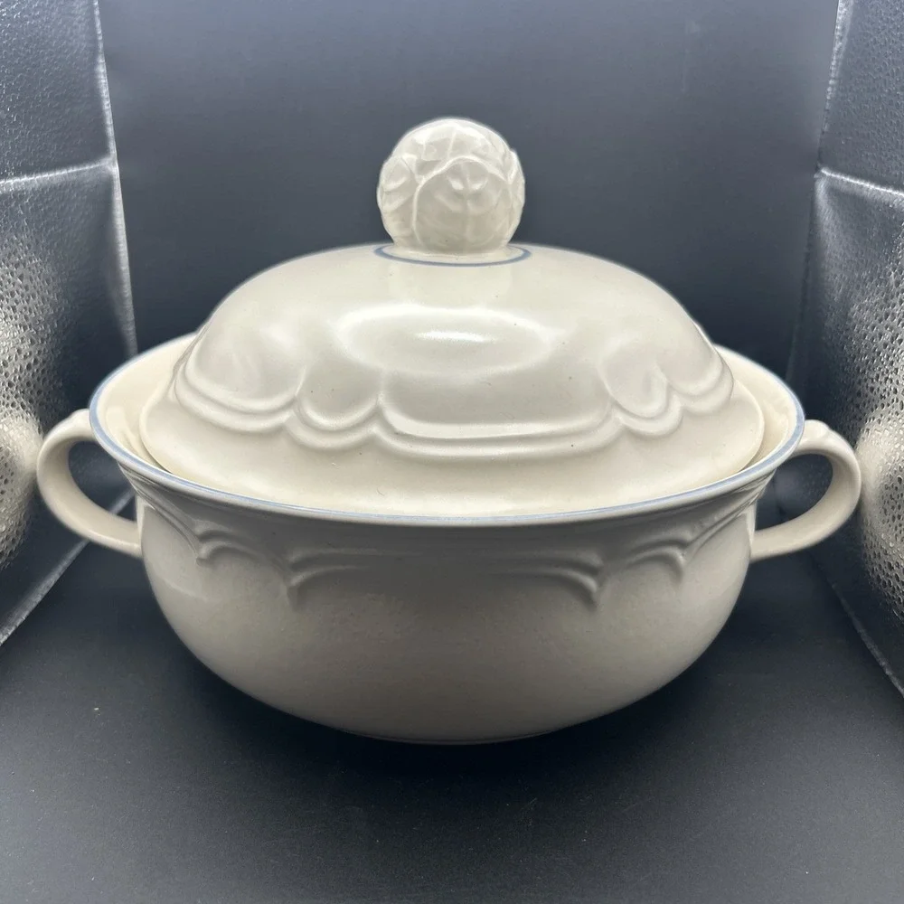 Vintage Covered Casserole Dish 2 Qt Bowl Pot Lid Cottagecore Floral Grandma Core